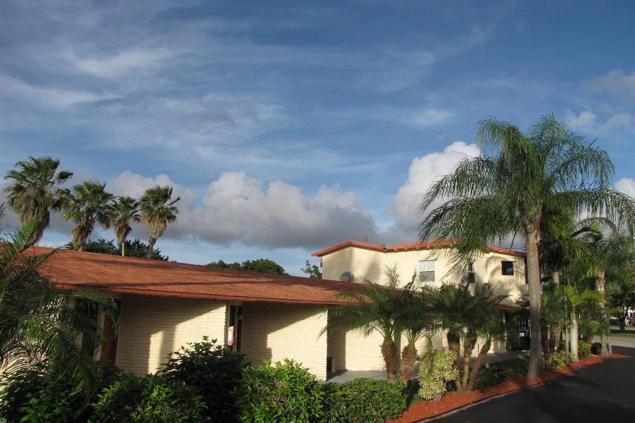 A-1 Budget Motel Homestead Exterior photo